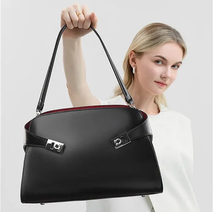 Aurevi Shoulder bag