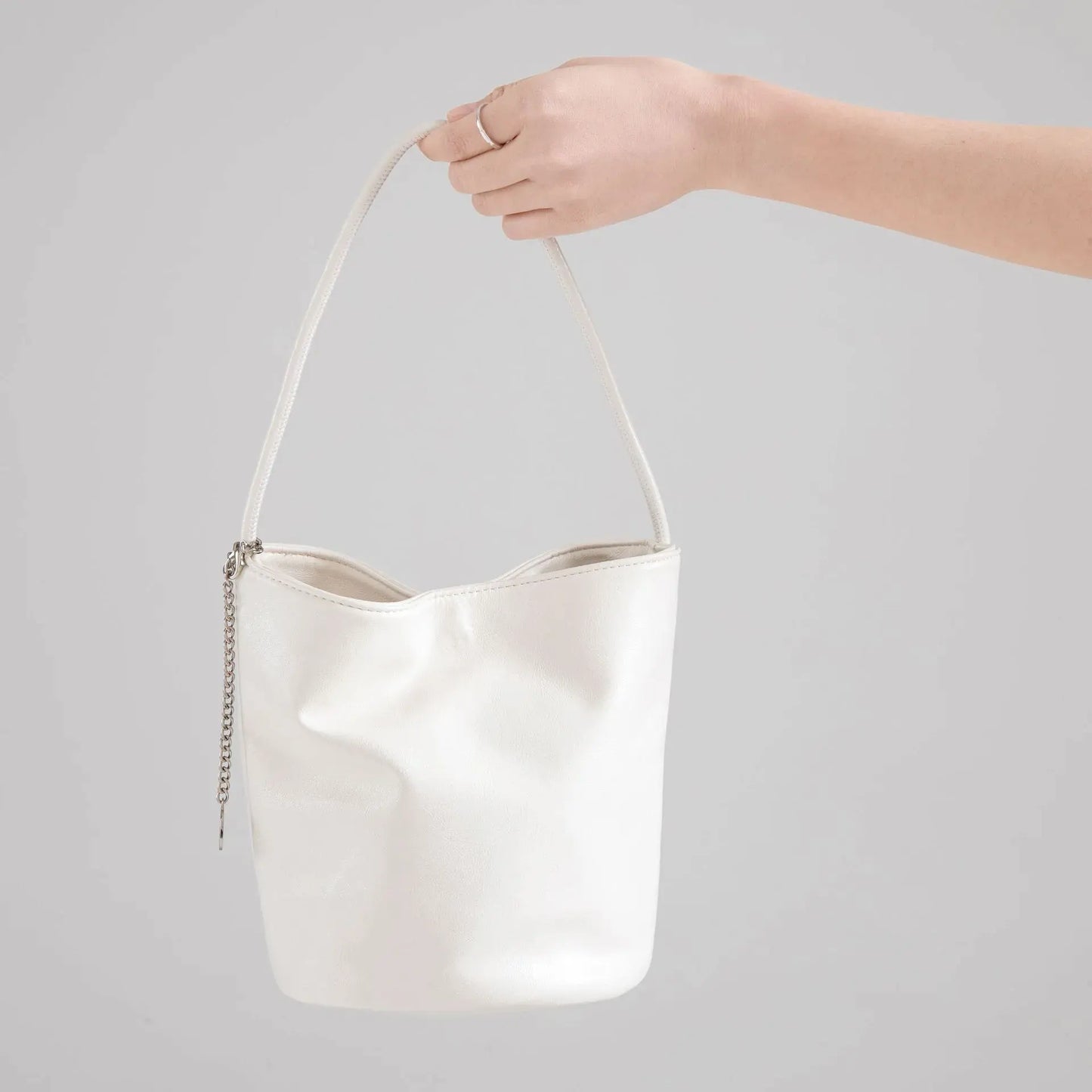 Sova Bucket Bag