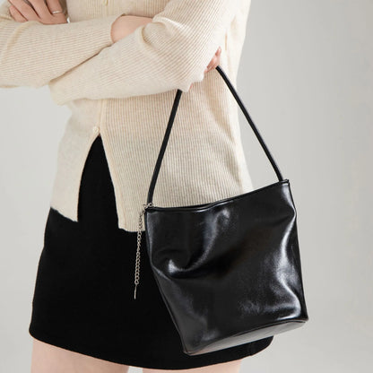 Sova Bucket Bag