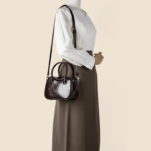 Kavro Shoulder Bag