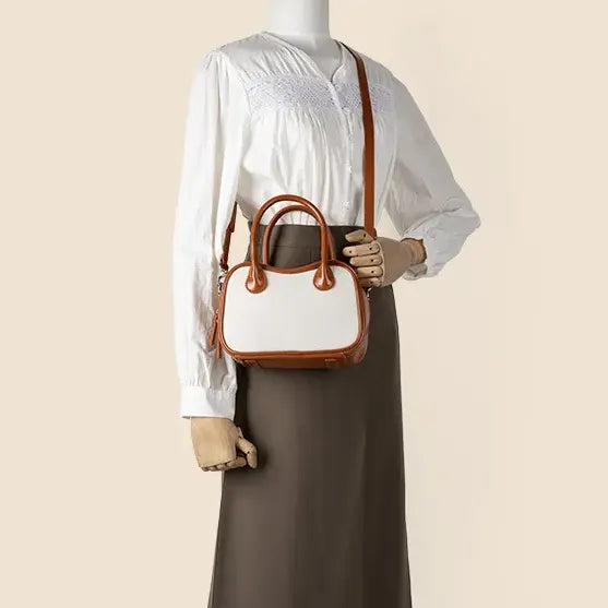 Kavro Shoulder Bag